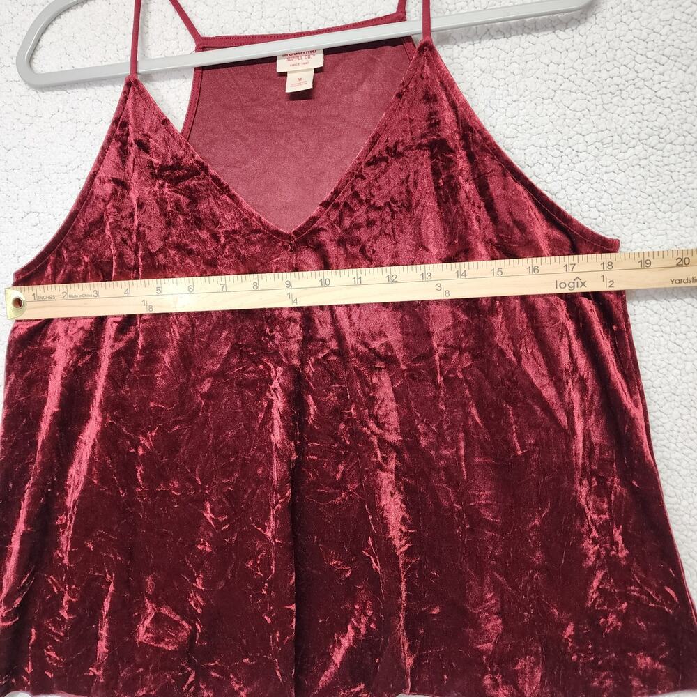 Mossimo Womens Sleeveless Crushed Velvet Top Size M Red Flowy V-neck Goth Gypsy - Picture 4 of 8